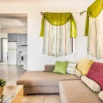 Marina Ai Helis Villa Svoronata
