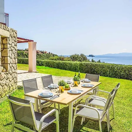 Marina Ai Helis * Svoronata