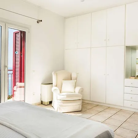 Marina Ai Helis סבורונטה