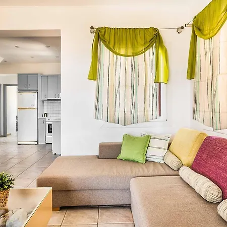 Marina Ai Helis וילה סבורונטה