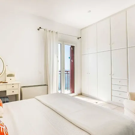 Marina Ai Helis סבורונטה